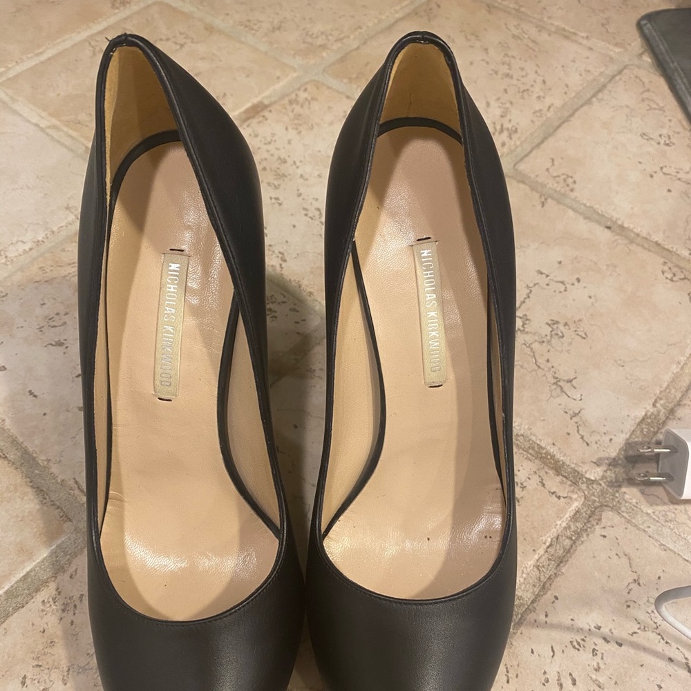 Nicholas Kirkwood new women pump